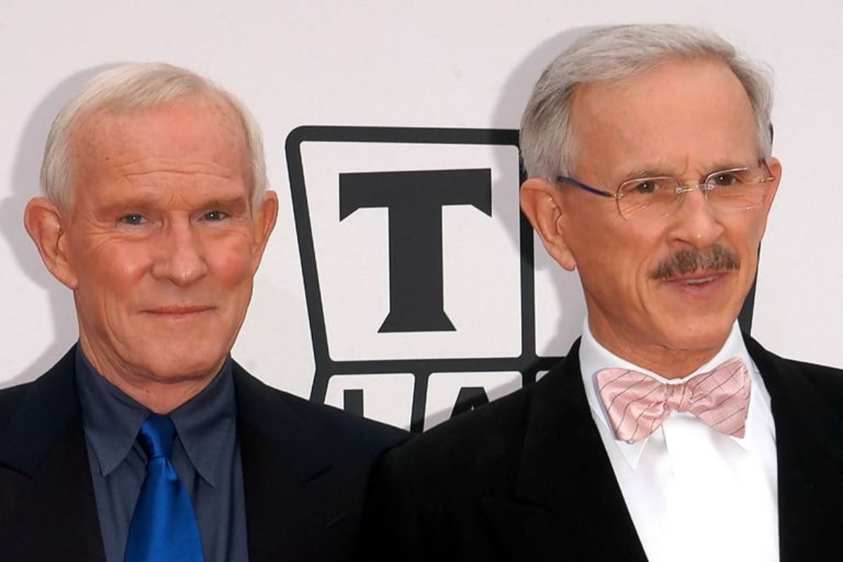 Tom Smothers Net Worth 