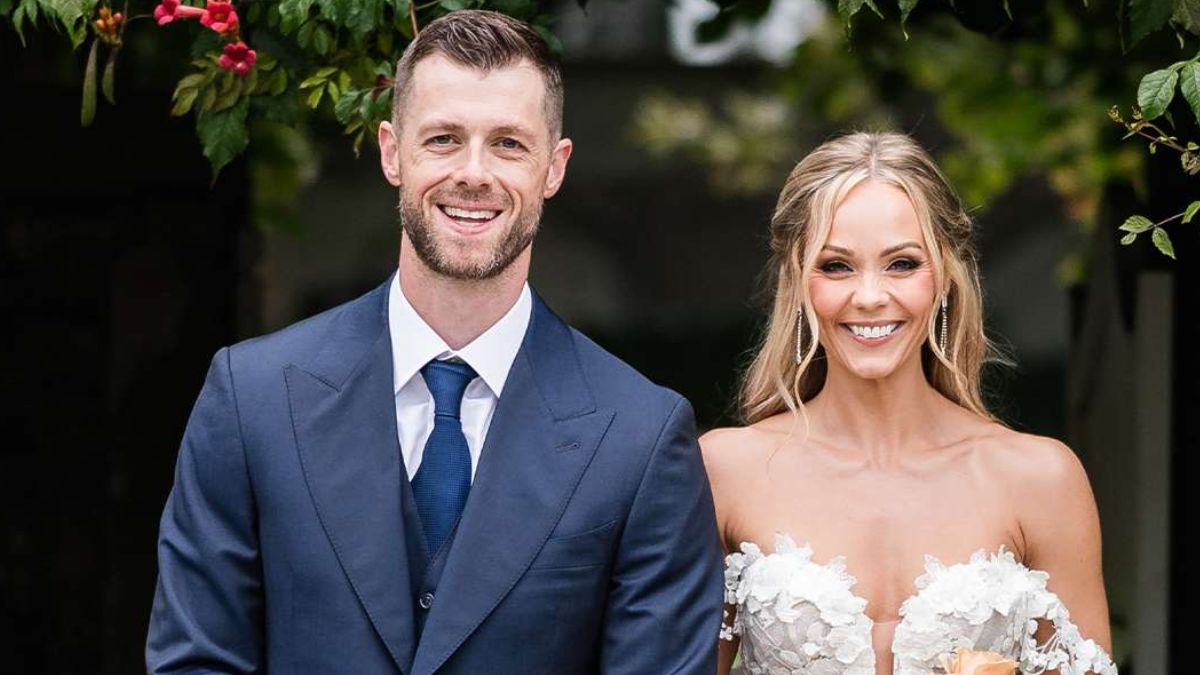 Adam Coates and Laura Vandervoort